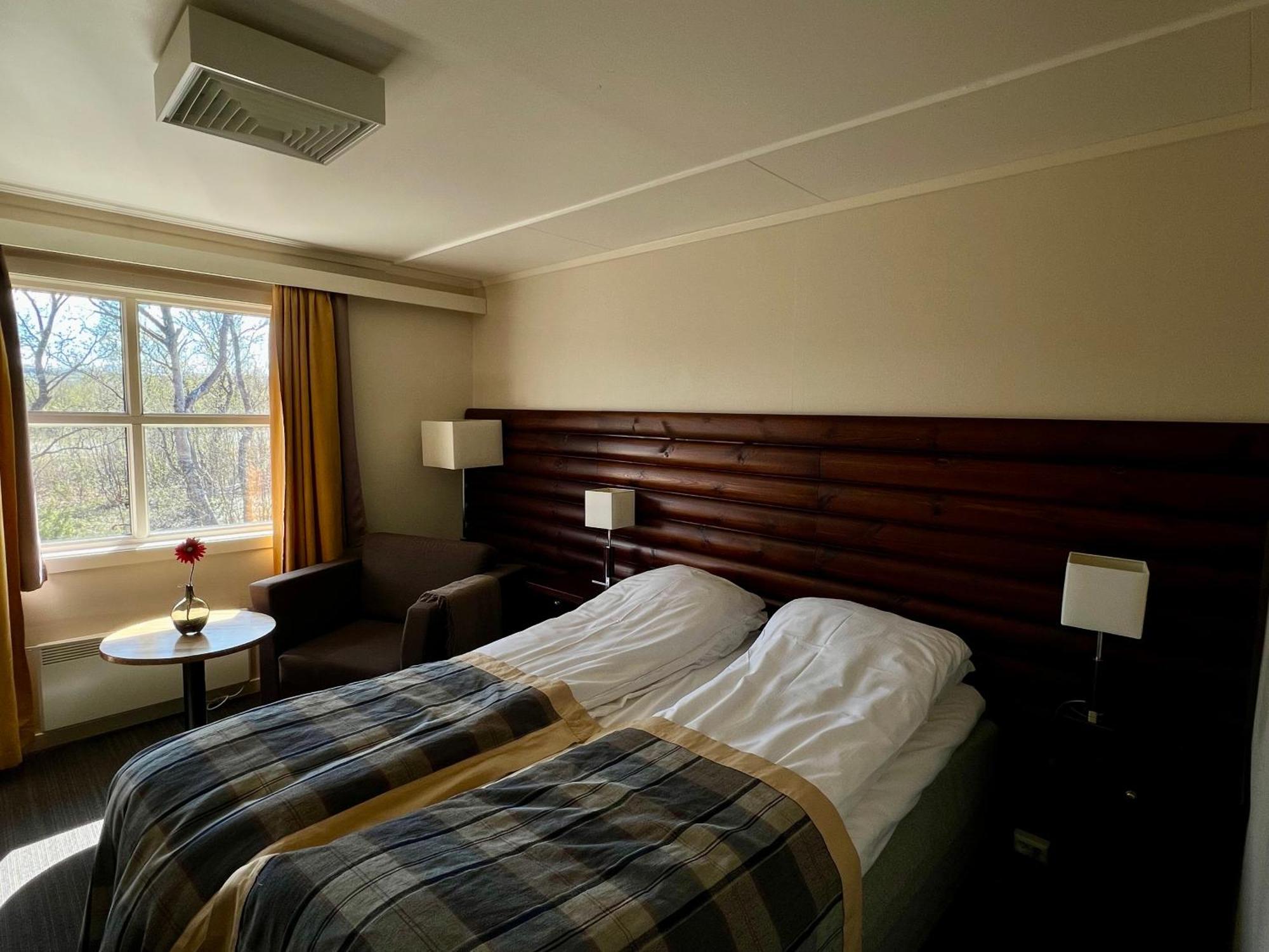 Lakselv Hotel Exterior photo